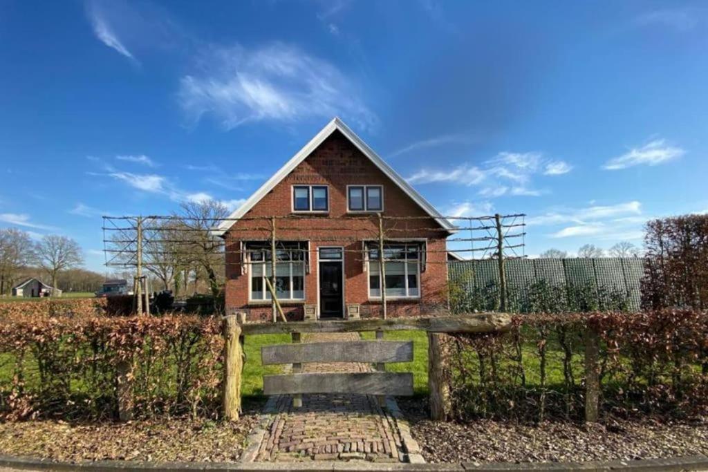 Rusttheater, Genieten Van Rust En Ruimte Villa Reutum Buitenkant foto